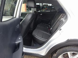 Kia Stonic GT-Line 1.0i Automaat, Lane assist, Adaptive cruise, Hafl leer, Navi picture 11