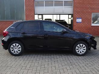 Volkswagen Polo Goal 1.0i 70kw ,DAB+, Navi, Airco, Stoelverw., Lane assist, Adaptive cruise picture 6