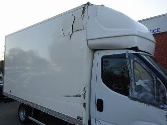 Iveco Daily 35C16 Koffer, Airco, Cruise control, 31.000 km !! picture 20