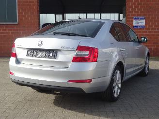 Skoda Octavia 1.6 TDI Greentech Ambition Businessline, Climate & Cruise, Navi picture 4