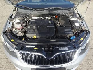 Skoda Octavia 1.6 TDI Greentech Ambition Businessline, Climate & Cruise, Navi picture 23