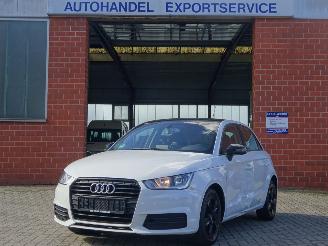 Unfallwagen Audi A1 Sportback Ultra 1.0 TSFI, Airco, Navi, PDC 2017/11