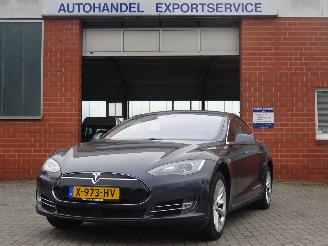 skadebil auto Tesla Model S Model S 85 2018/6
