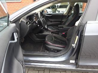 Tesla Model S Model S 85 picture 11
