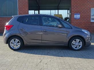 Hyundai Ix20 1.6i Lounge Pack 125pk, Climate & Cruise, Trekhaak picture 6