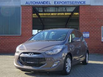 Voiture accidenté Hyundai Ix20 1.6i Lounge Pack 125pk, Climate & Cruise, Trekhaak 2012/5