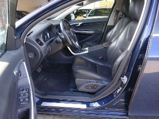 Volvo V-60 V60 Kombi Summum AWD Plug-In Hybride, Leer, Navi, Schuifdak picture 10