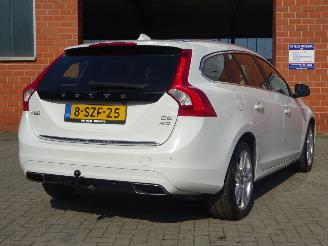 Volvo V-60 2.4 D6 AWD Plug-In Hybrid Summum, Leer, Navi, Climate & cruise picture 5