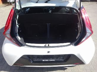 Toyota Aygo X Play 1.0 VVT-i, Airco, Cruise ontrol, MMS, Camera picture 8