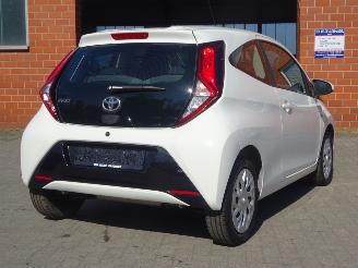 Toyota Aygo X Play 1.0 VVT-i, Airco, Cruise ontrol, MMS, Camera picture 4