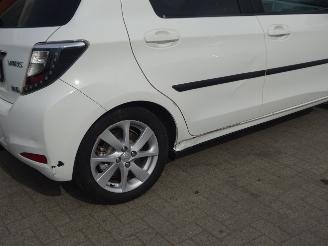 Toyota Yaris 1.5 Full Hybrid Dynamic, Panorama, Leer, Navi, Climare & Cruise picture 12