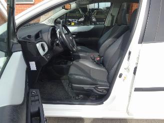 Toyota Yaris 1.5 Full Hybrid Dynamic, Panorama, Leer, Navi, Climare & Cruise picture 18