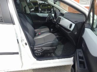 Toyota Yaris 1.5 Full Hybrid Dynamic, Panorama, Leer, Navi, Climare & Cruise picture 13