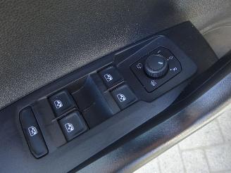 Volkswagen Polo 1.0 TSI Comfortline, Navi,-MMS, Airco, Cruise, Lane assist picture 26