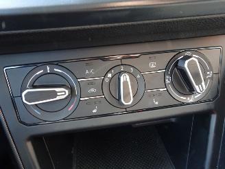 Volkswagen Polo 1.0 TSI Comfortline, Navi,-MMS, Airco, Cruise, Lane assist picture 21