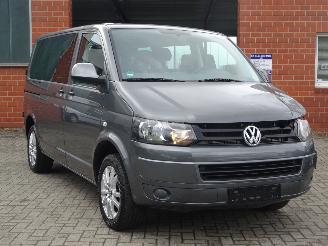 Volkswagen Transporter T5 Caravelle 103kw DSG Autom, 9 persoons,2x  Airco, Cruise picture 2