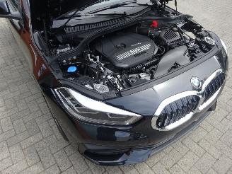 BMW 1-serie 118i Advantage 136pk Automaat, Airco, Navi-MMS, Cruise, Lane assist picture 15