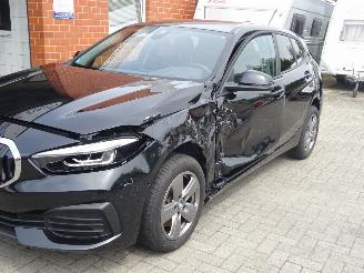 BMW 1-serie 118i Advantage 136pk Automaat, Airco, Navi-MMS, Cruise, Lane assist picture 8