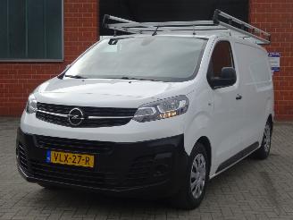 Opel Vivaro 1.5 CDTI L2H1 Selection 102 pk Euro6, Airco, Cruise, Inrichting picture 2