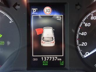 Toyota Yaris 1.5 Hybrid Bi-Tone, Climate & Cruise, Lane assist, Navi picture 16