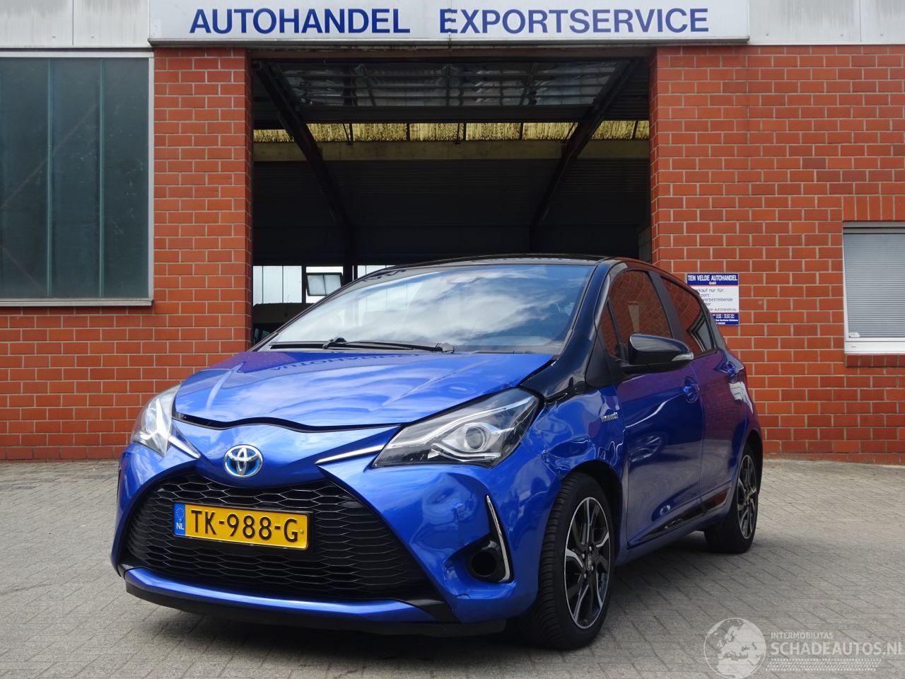 Toyota Yaris 1.5 Hybrid Bi-Tone, Climate & Cruise, Lane assist, Navi
