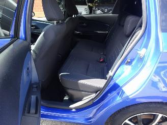 Toyota Yaris 1.5 Hybrid Bi-Tone, Climate & Cruise, Lane assist, Navi picture 12