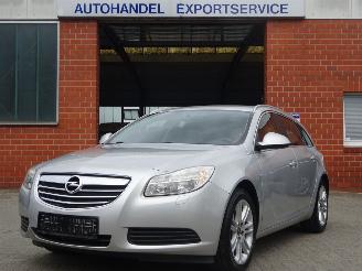 Opel Insignia Sports Tourer 1.8i 103kw, Airco, Cruise, Trekhaak 2012/2