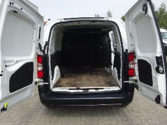 Citroën Berlingo \"Club\" 1.2i 81kw/110pk Euro6, Airco, Cruise, Schuifdeur, 3 zitplaatsen picture 9