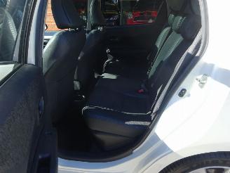 Toyota Yaris Hybrid, Panorama, Leer, Navi, Cruise & Climate control picture 12