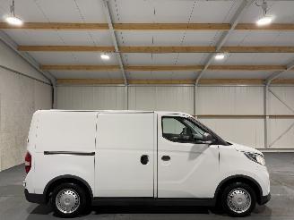 krockskadad bil bedrijf Maxus eDeliver3 SWB 90kW 53kWh 2021/7