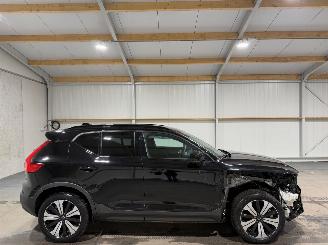 Schadeauto Volvo XC40 70kWh  170kW Automaat Plus 2022/7