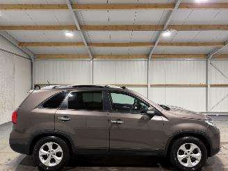 damaged passenger cars Kia Sorento 2.2CRDi 145kW Navi Airco Pano Camera 2013/2