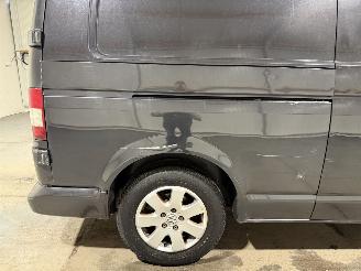 Volkswagen Transporter 2.5TDI 96kW Airco  Navi picture 13
