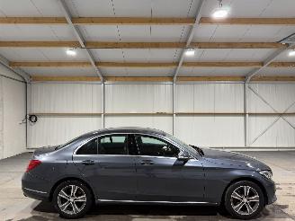 damaged passenger cars Mercedes C-klasse 180 115kW Lease Editon 2015/2