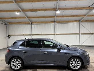 Damaged car Renault Mégane 1.2TCe 74kW Clima Navi 2017/10