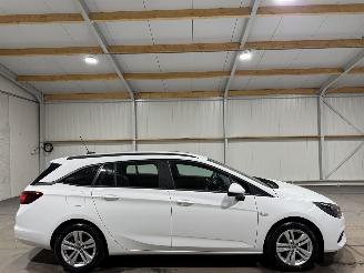 Schadeauto Opel Astra ST 1.2 81kW Navi Airco Edition 2021/1