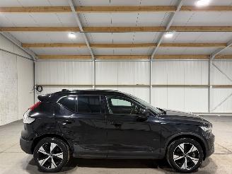 damaged passenger cars Volvo XC40 78kWh Recharge 300kW AWD R-Design 2020/12