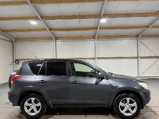 damaged passenger cars Toyota Rav-4 2.2D-Cat 130kW 4X4 Linea Sol 2006/7