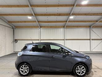 damaged passenger cars Renault Zoé R110 41kWh 80kW Iconic 2019/7
