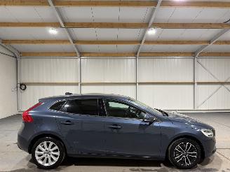 Schadeauto Volvo V-40 2.0 D2 88kW Automaat Kinetic 2017/1