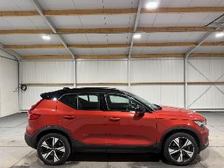 Voiture accidenté Volvo XC40 Recharge 78kWh P8 AWD 300kW R-Design 2020/11