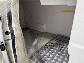 Volkswagen Transporter 2.0TDI 81kW L2H1 Koelwagen picture 22