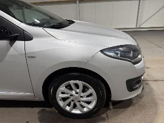 Renault Mégane 1.2TCe 85kW Limited  Panoramadak picture 20