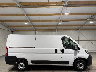 krockskadad bil bedrijf Fiat Ducato 2.2MJ 88kW Camera Airco L2 2023/1