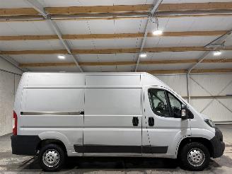 skadebil bedrijf Peugeot Boxer 330 2.2BlueHDI 103kW L2H2 Premium 2021/6