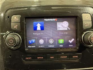 Peugeot Boxer 330 2.2BlueHDI 103kW L2H2 Premium picture 20