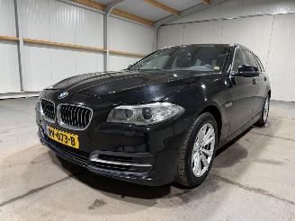 BMW 5-serie 520i 135kW Automaat High Executive picture 24
