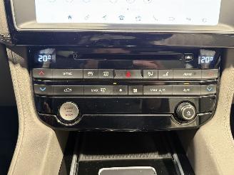 Jaguar F-Pace 3.0S 221kW Automaat AWD 30d picture 19