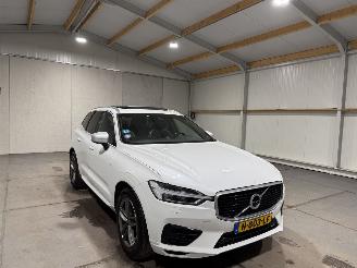 Volvo Xc-60 2.0T8 223kW AWD A Luchtvering Twin Engine Momentum picture 3