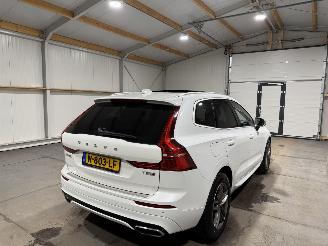 Volvo Xc-60 2.0T8 223kW AWD A Luchtvering Twin Engine Momentum picture 6